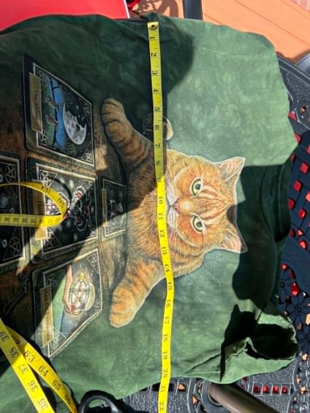 "The Reader" T-shirt by The Mountain Cat Reading Tarot Size L - Picture 11 of 11